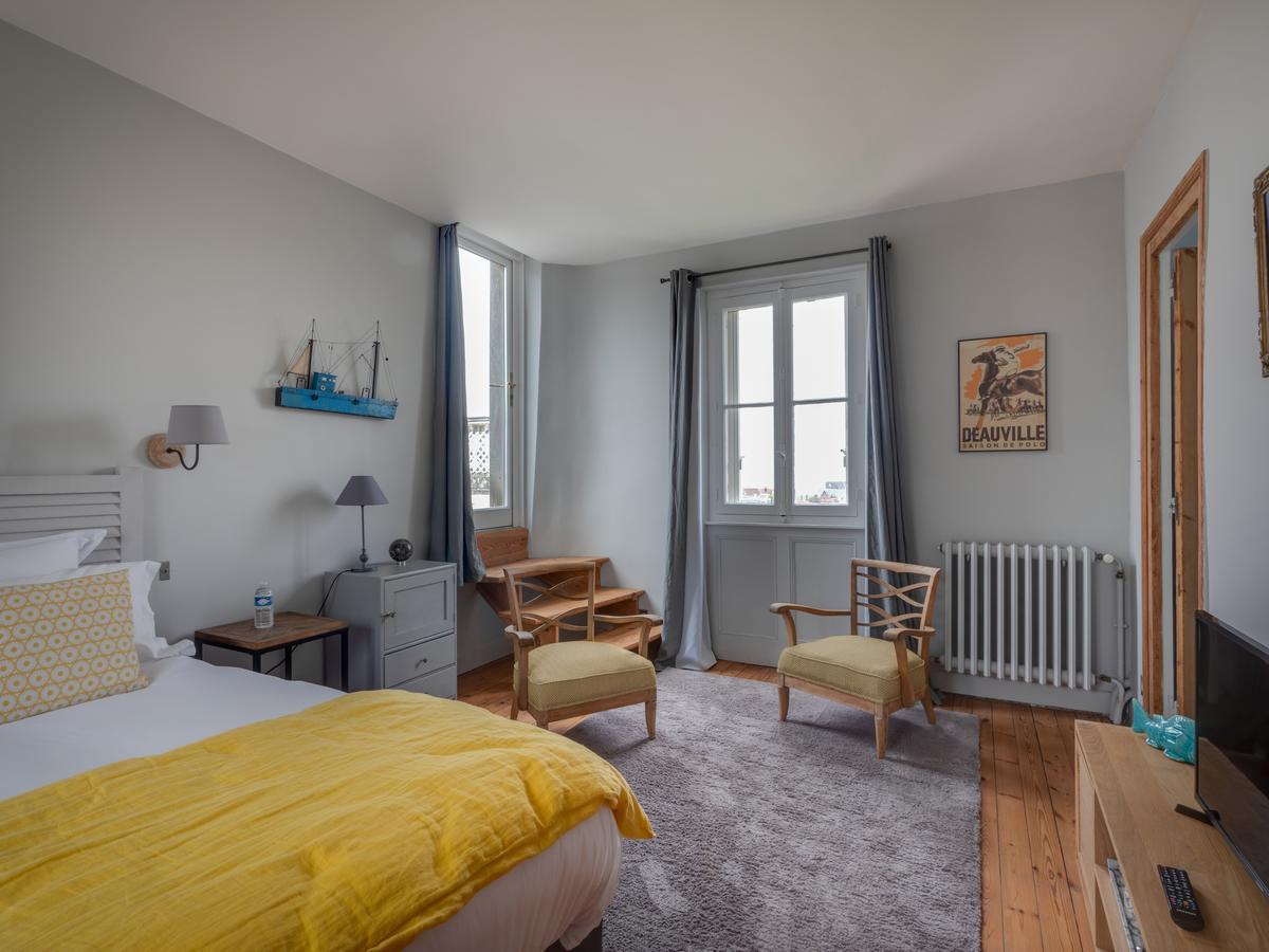 Guesthouse La Mascotte Villers-sur-Mer Exterior foto